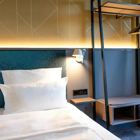 Motel One Berlin-Potsdamer Platz-2