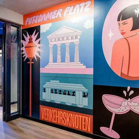 Motel One Berlin-Potsdamer Platz-2